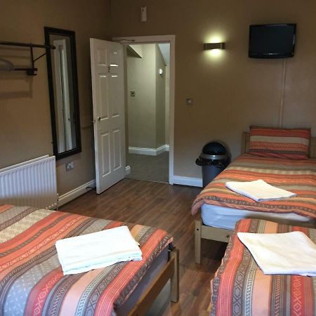 Anfield Accommodation Part Of The Twelfth Man Public House ليفربول المظهر الخارجي الصورة