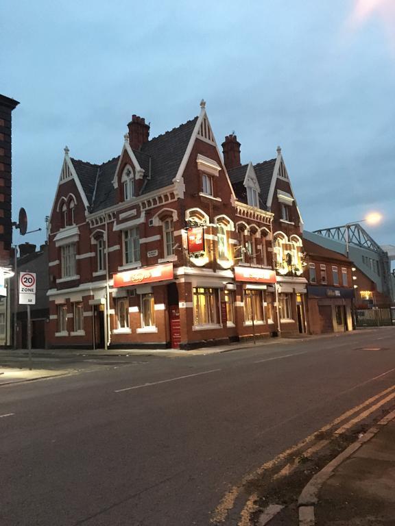 Anfield Accommodation Part Of The Twelfth Man Public House ليفربول المظهر الخارجي الصورة