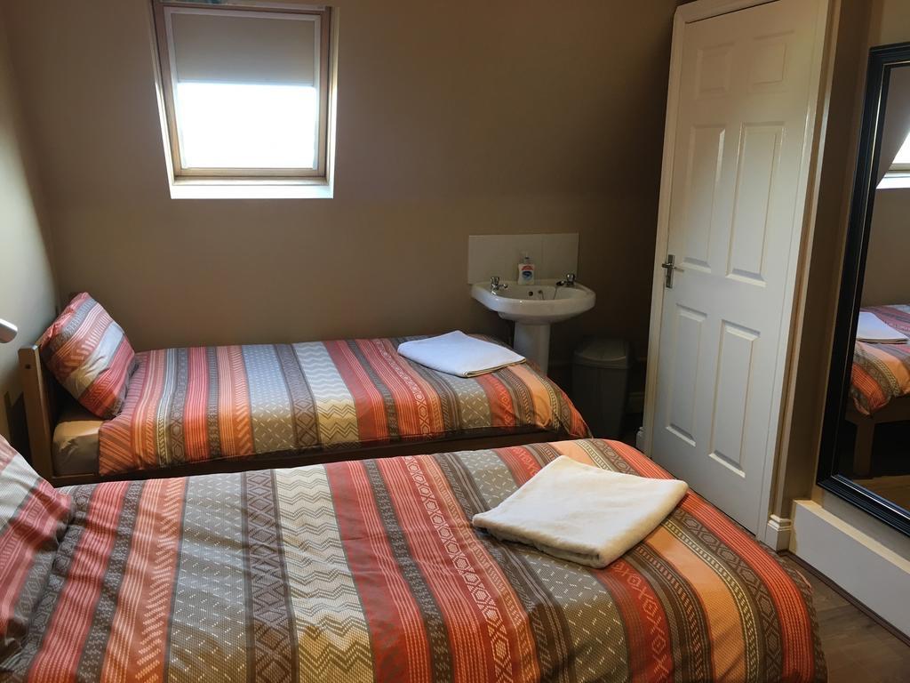 Anfield Accommodation Part Of The Twelfth Man Public House ليفربول المظهر الخارجي الصورة